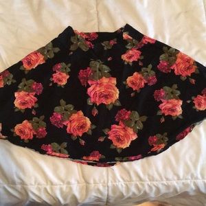 🌺🌷🌸Floral skirt 🌺🌷🌸